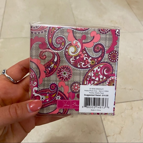 Vera Bradley Petite Photo Duo Paisley Meets Plaid - Picture 4 of 4